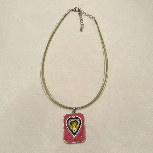 METAL HEART PENDENT NECKLACE - Picture 1 of 3